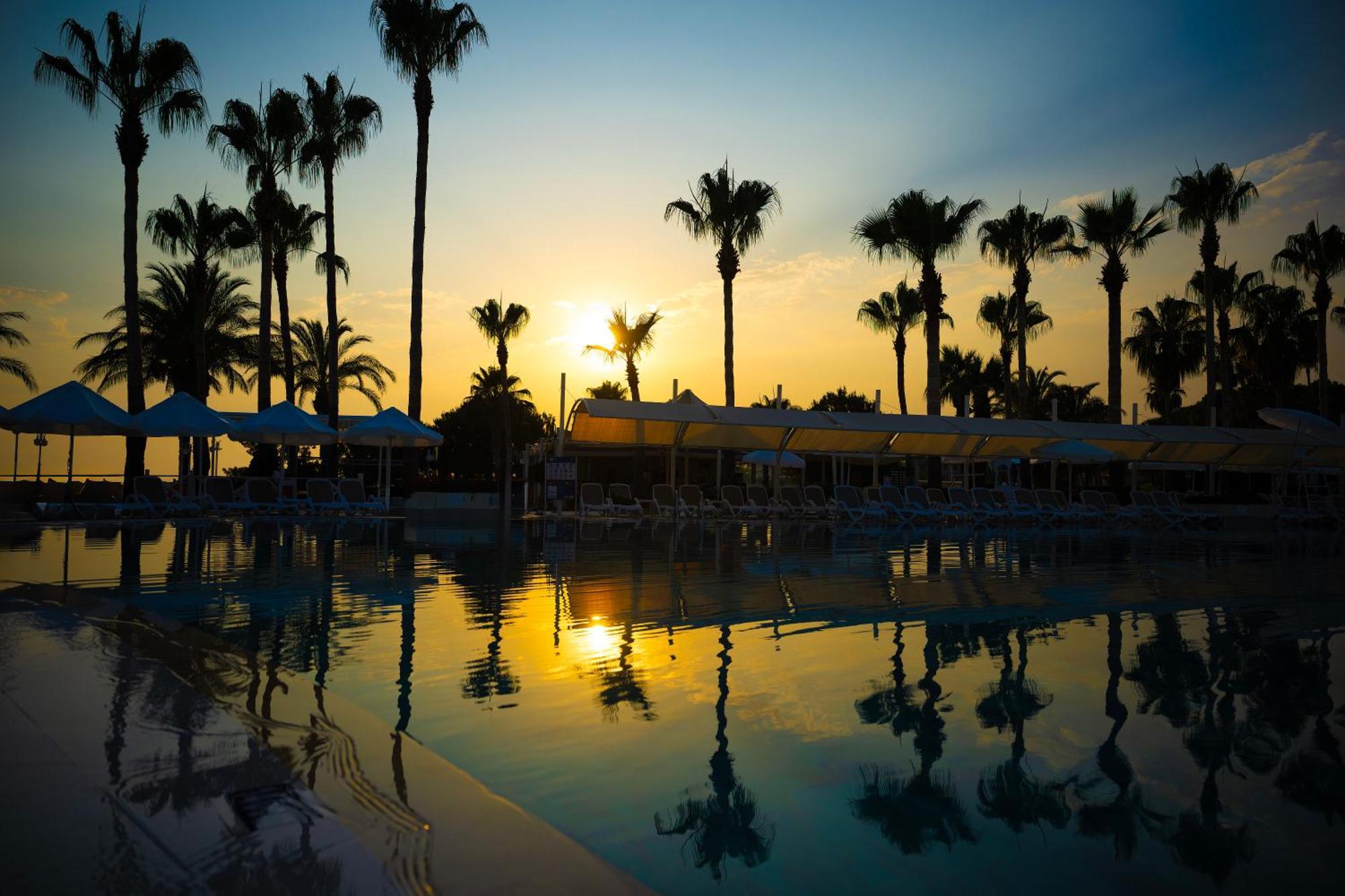 Oz Hotels Incekum Beach Alanya Exterior foto